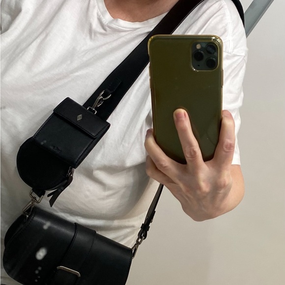 ba&sh shoulder bag with 2 removable strap attachments. Never used. New condition - Picture 2 of 12